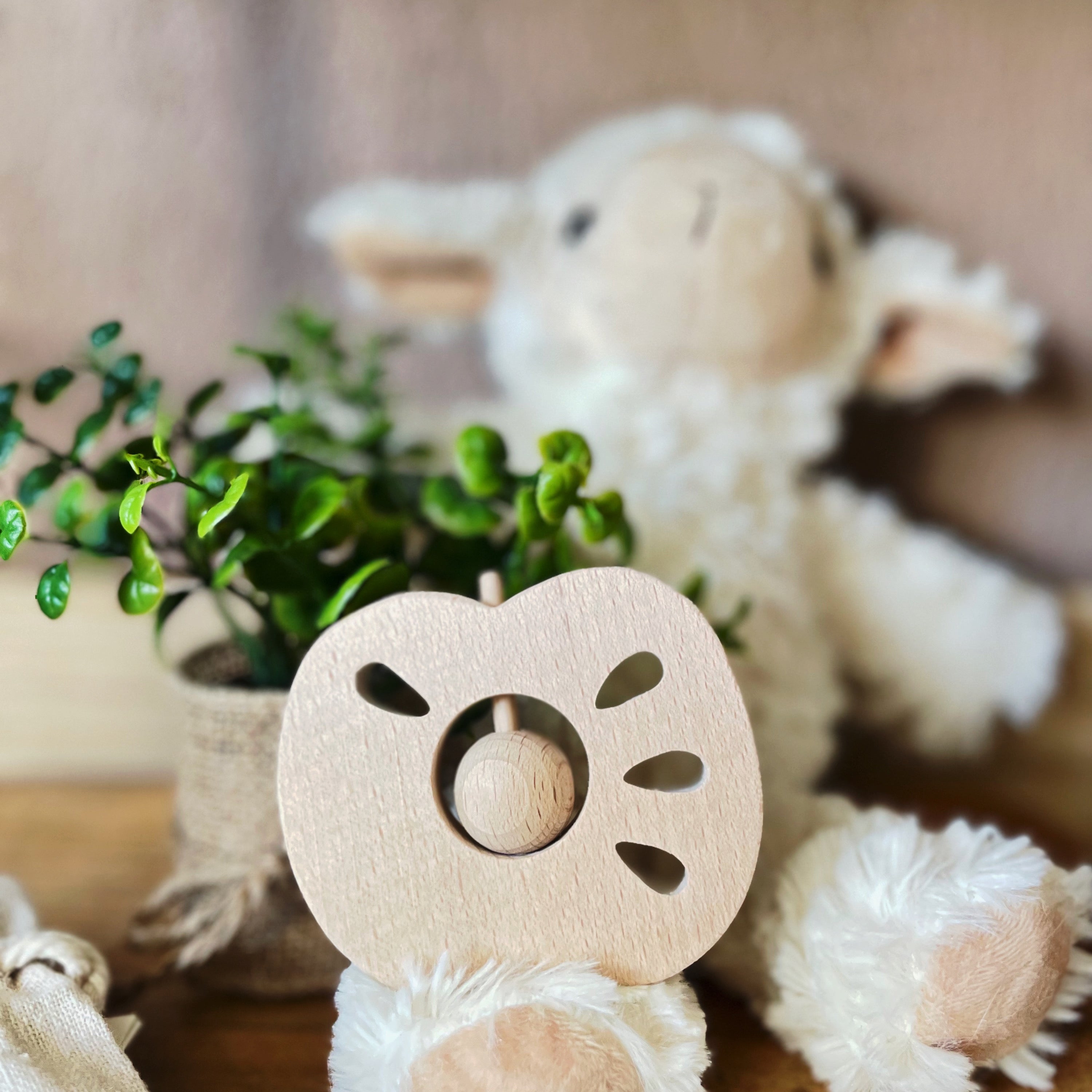 Hochet en Bois - POMME