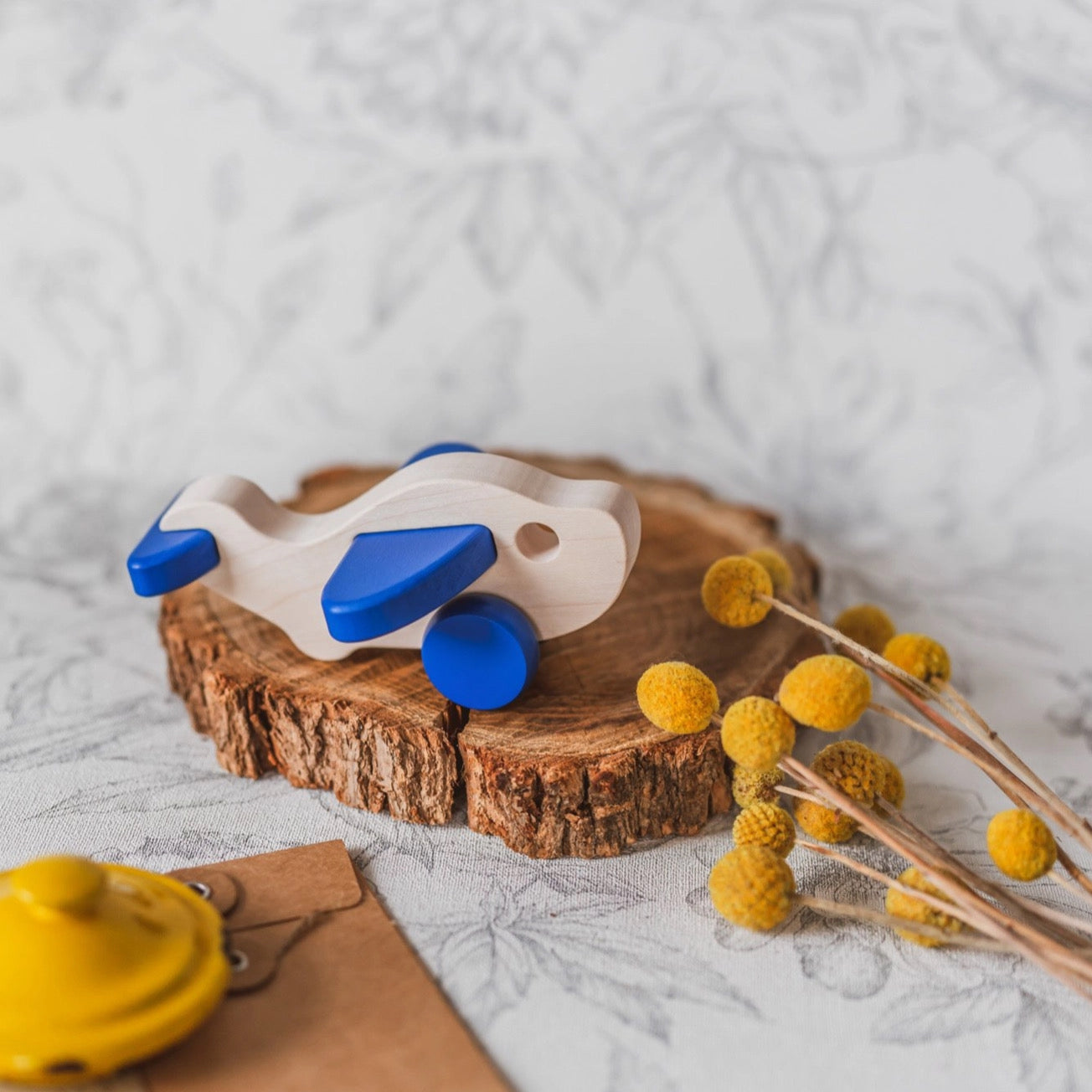 jouet en bois sain et naturel pour bébé dès 12 mois 