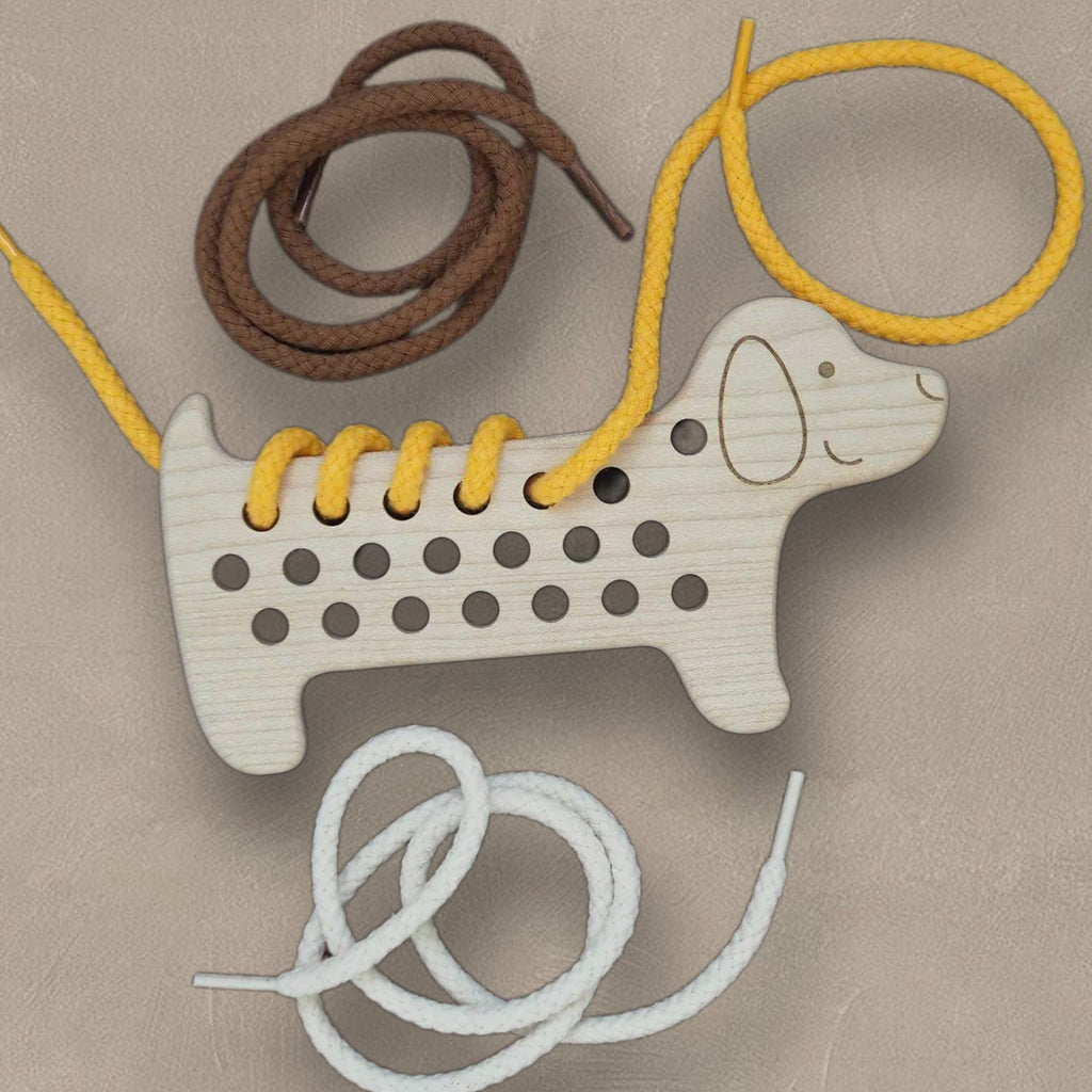 Jouet de laçage montessori en forme de chien