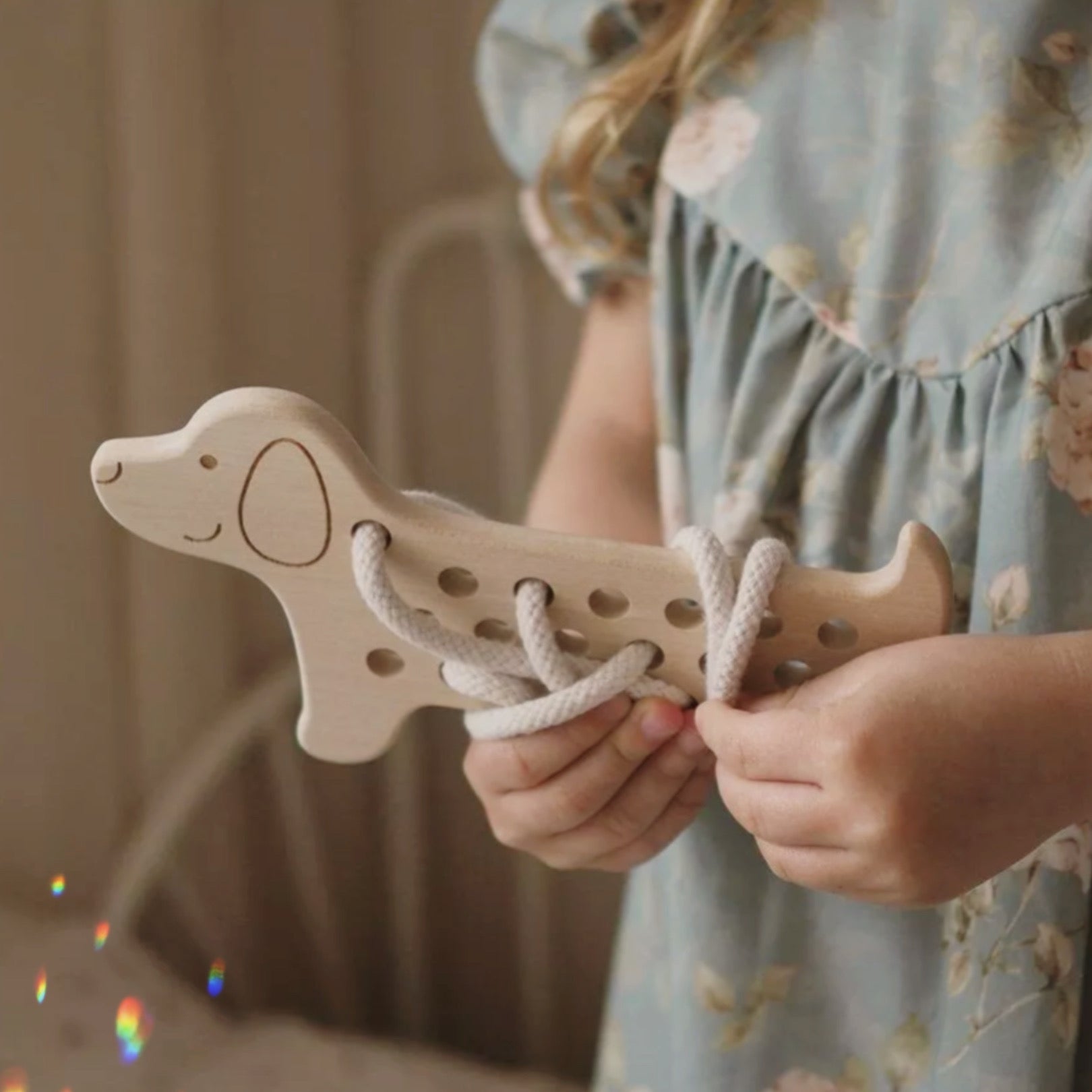 Jouet de Laçage en Bois - CHIEN