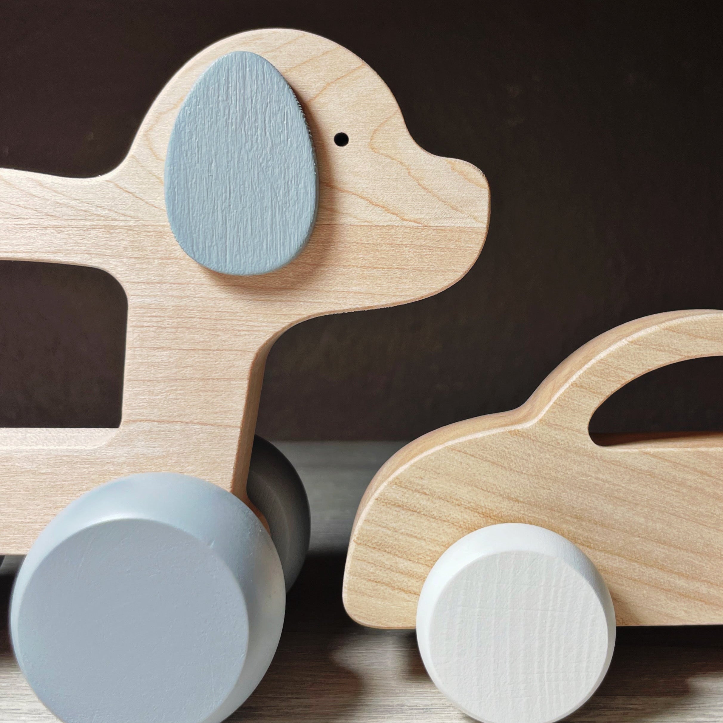 jouets véhicules en bois pour bébé dès 12 mois